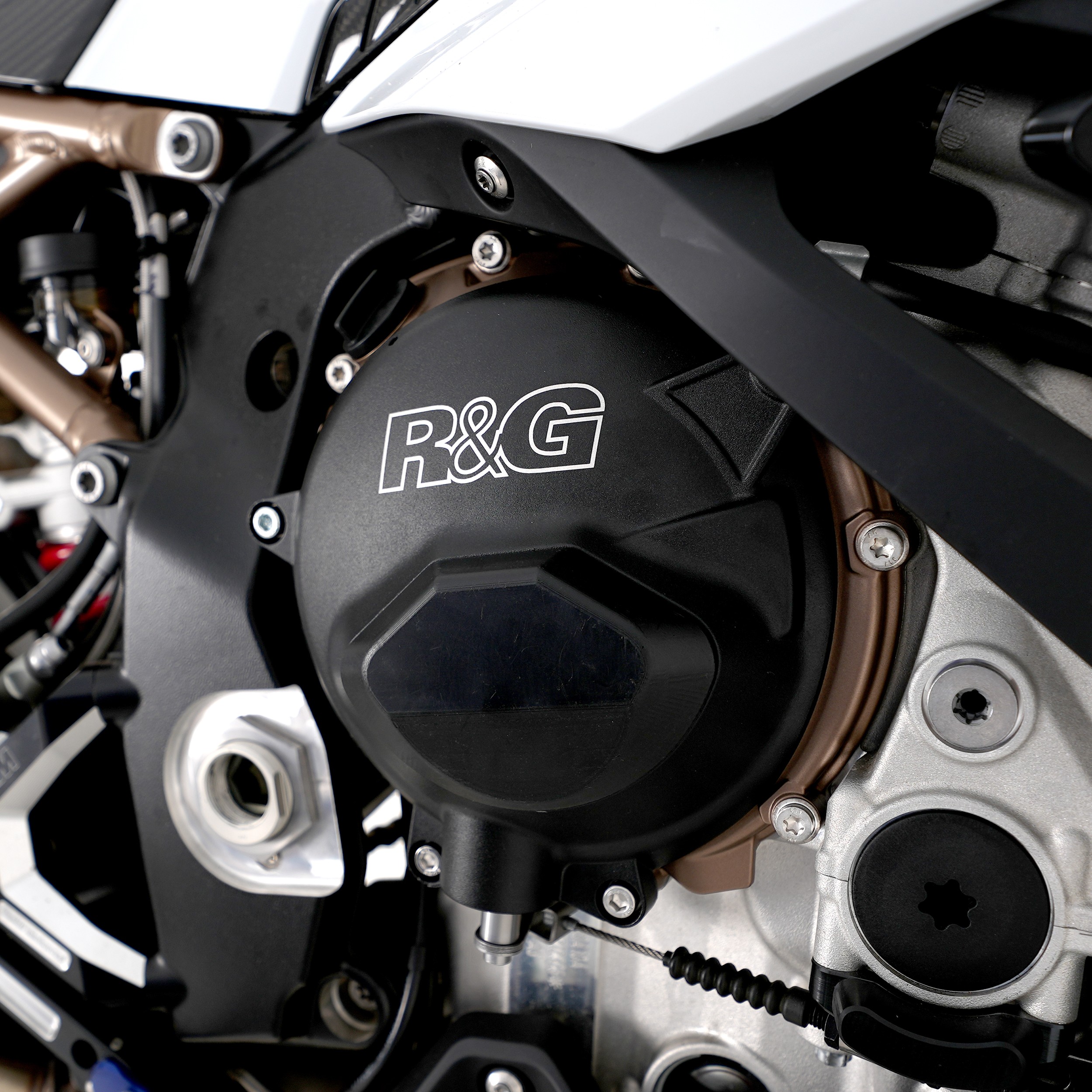 R&G Racing PRO Clutch Cover (RHS) for the BMW S1000R '21-24, M1000RR '21-'22, S1000RR '19-24, S1000XR '20-24 and M1000R '23-24 R&G Racing PRO Clutch Cover (RHS) for the BMW S1000R '21-24, M1000RR '21-'22, S1000RR '19-24, S1000XR '20-24 and M1000R '23-24